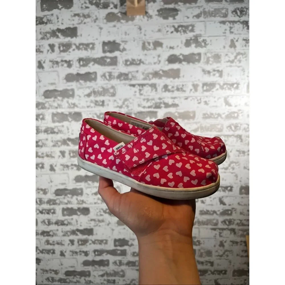 Toms | kids pink heart design shoes toddler size 11